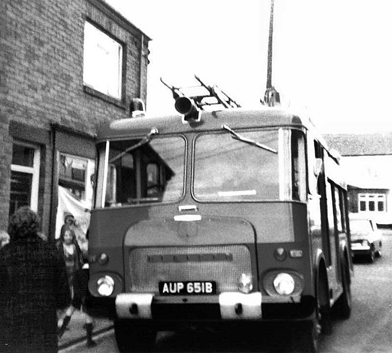 Fire Engine - Old's Shop