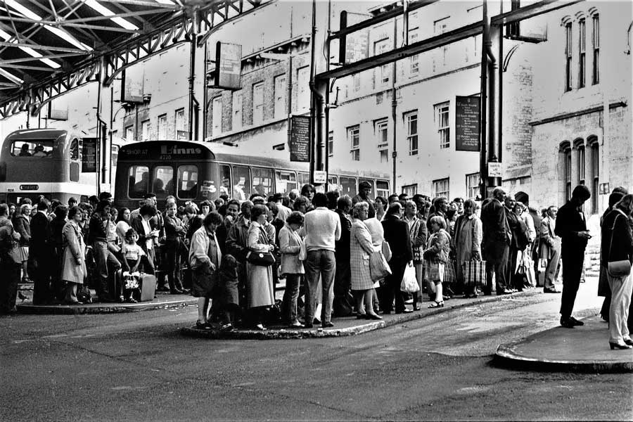 Worswick Street Queues, 7th August 1981
